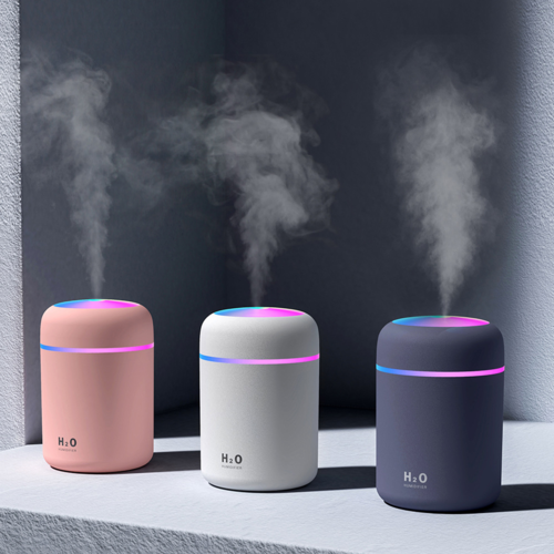 Portable USB Air Humidifier & Aroma Diffuser - Car & Home Essential Oil Mist Maker